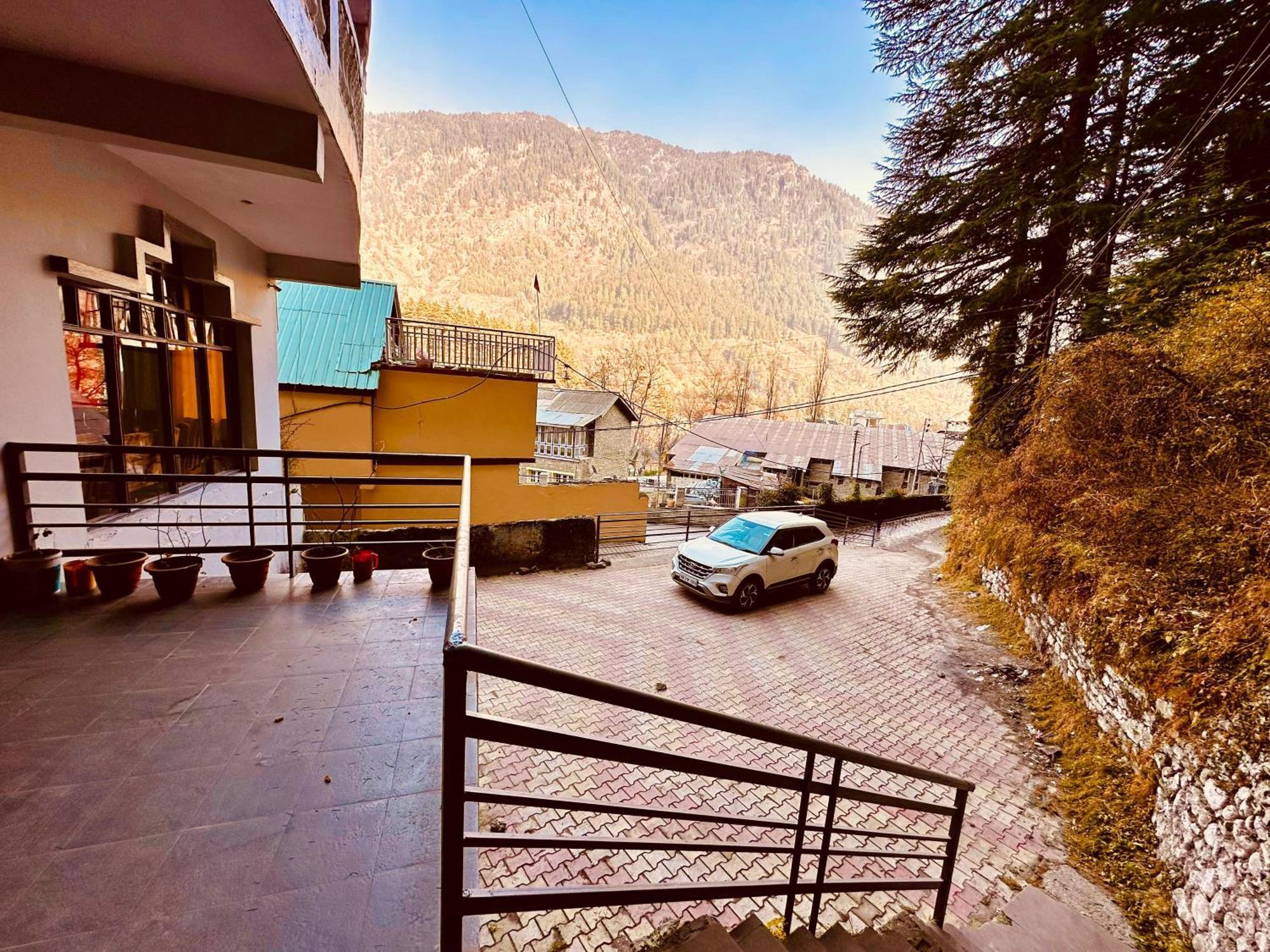 Hotel D Kanchan Manali Exterior photo